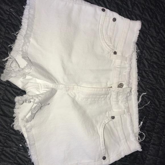 7 for All Mankind white denim Shorts - Picture 5 of 7